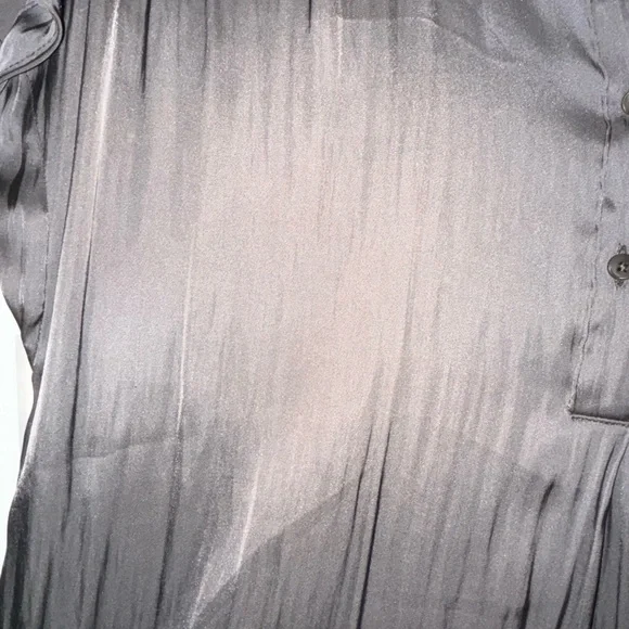 blouse - Picture 3 of 6